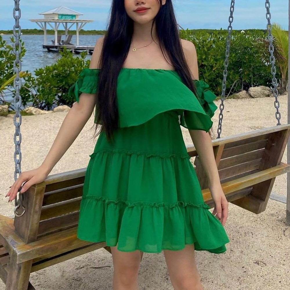 NEW Lulus Kelly green chiffon off shoulder ruffle tier mini dress